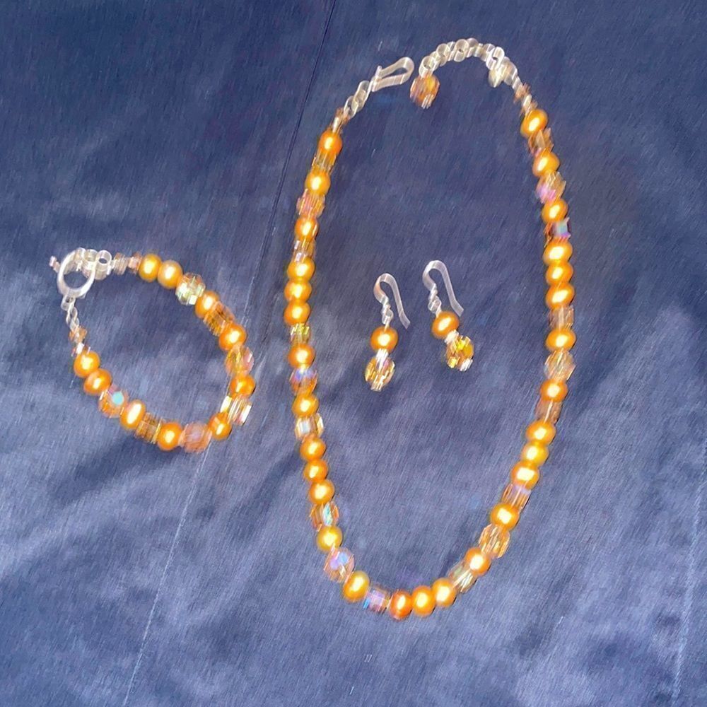 Beaded necklace, bracelet and earring set.